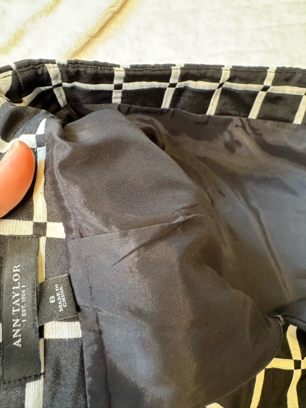 Ann Taylor Black White Grid Skirt Size 6 Mini Lined Career Preppy - Picture 10 of 13